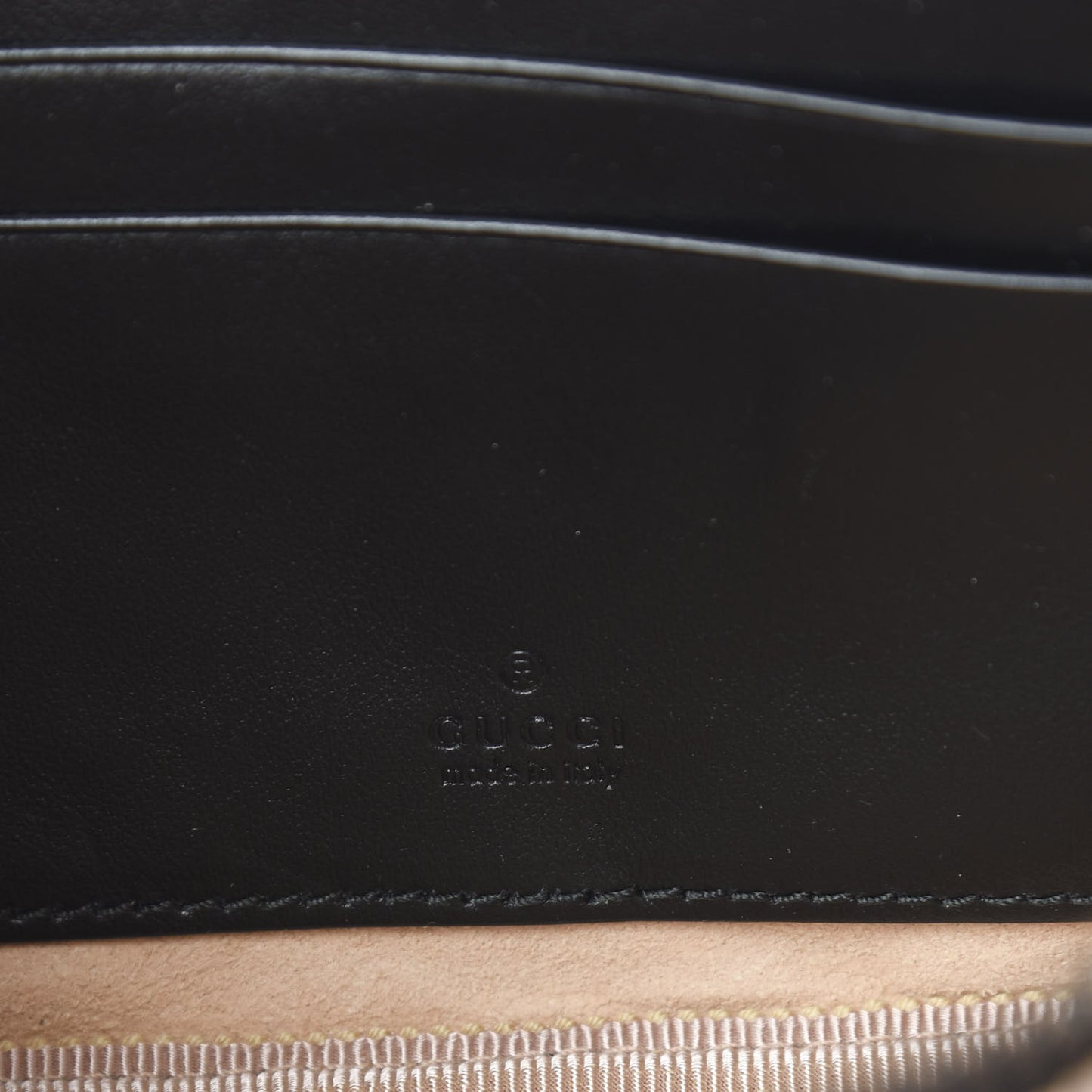 Calfskin Matelasse Mini GG Marmont Chain Crossbody Bag Black