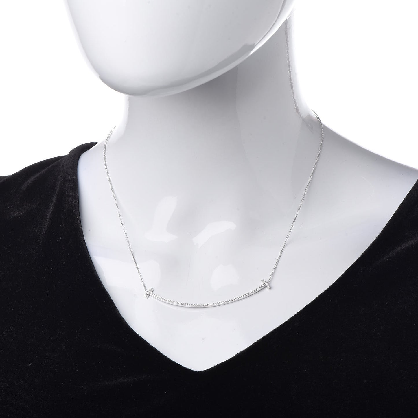 18K White Gold Diamond T Smile Pendant Necklace