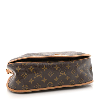 Louis Vuitton Monogram Menilmontant MM 4 of 17
