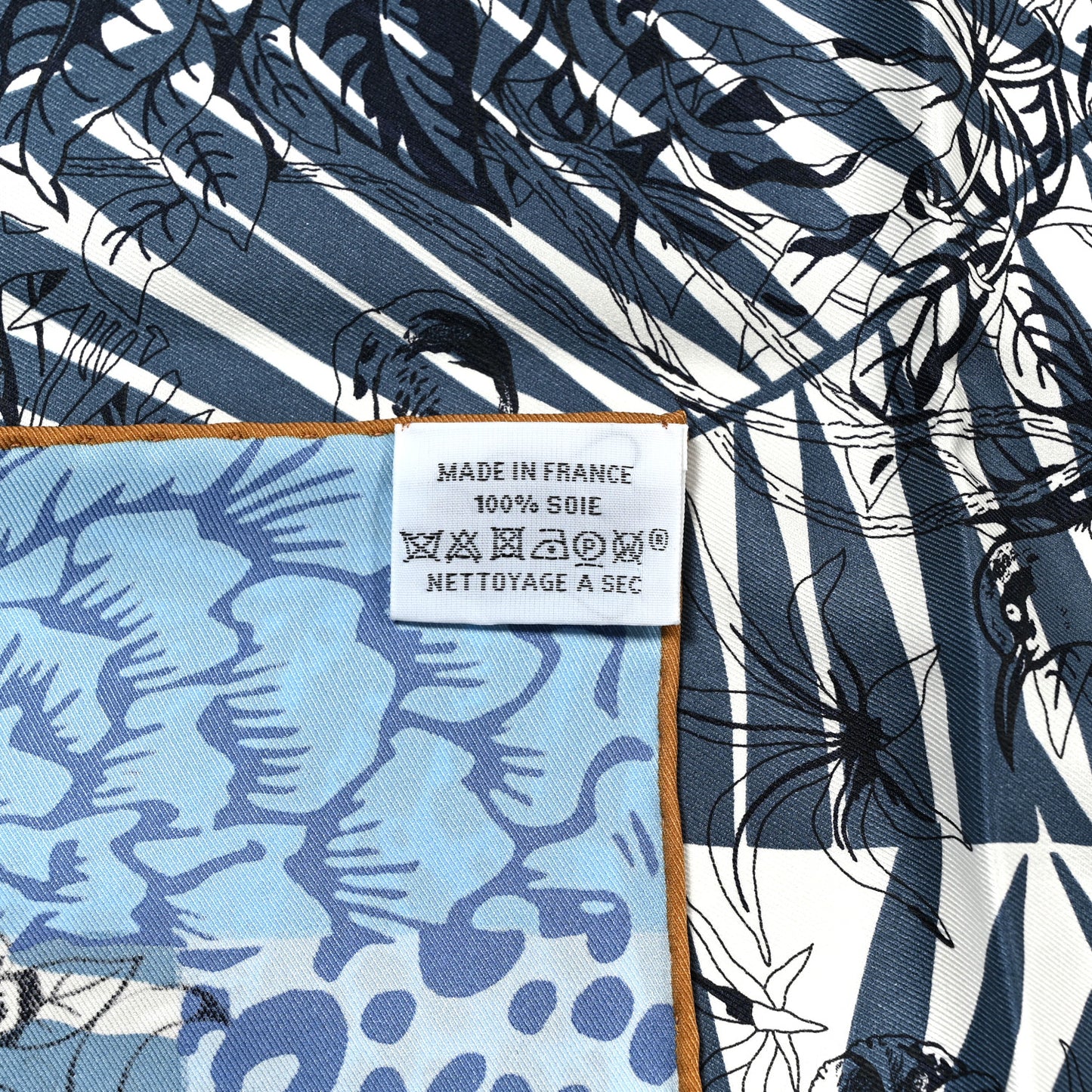 Silk Jungle Love Tampon Scarf 70 Bleu Jean White