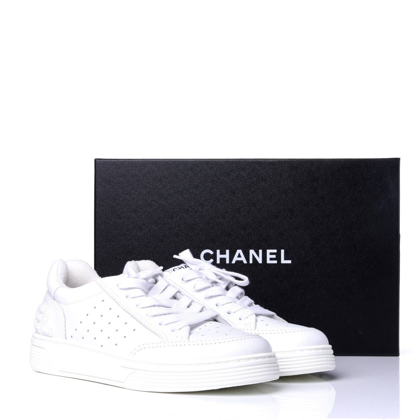 Calfskin Womens Logo Sneakers 38 White