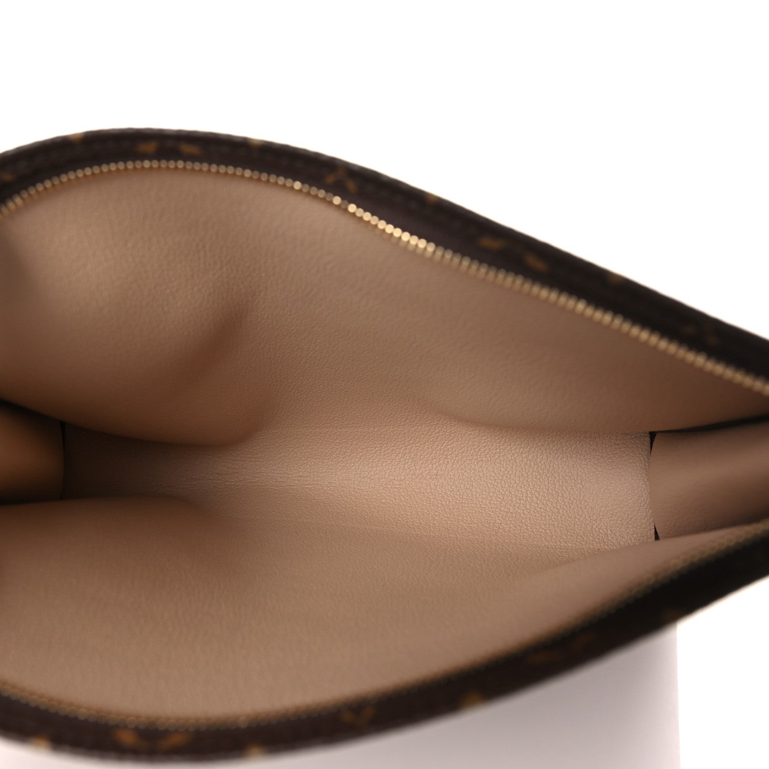 Louis Vuitton Monogram Toiletry Pouch 26 5 of 9