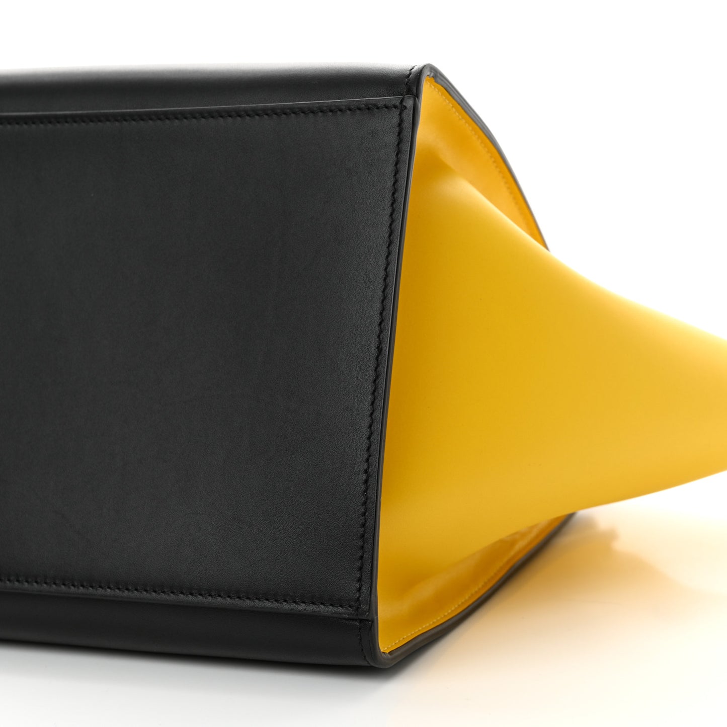 Smooth Calfskin Medium Tri-Color Trapeze Multicolor