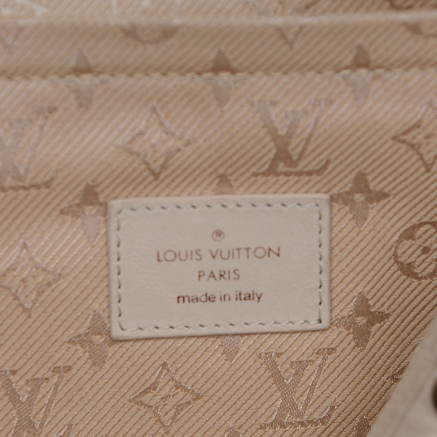 Lambskin Riveting Ecru