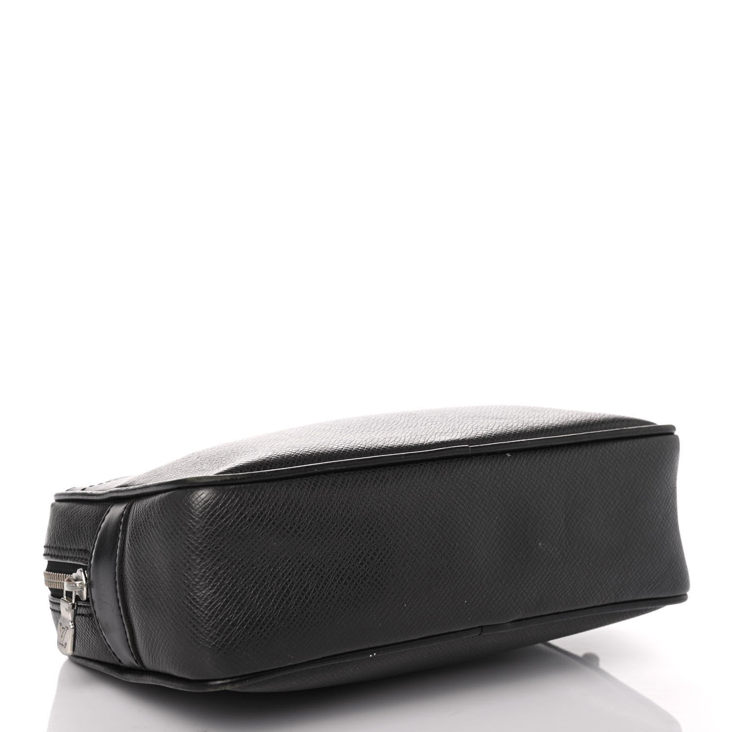 Louis Vuitton Taiga Kaluga Toiletry Pouch Ardoise 3 of 4