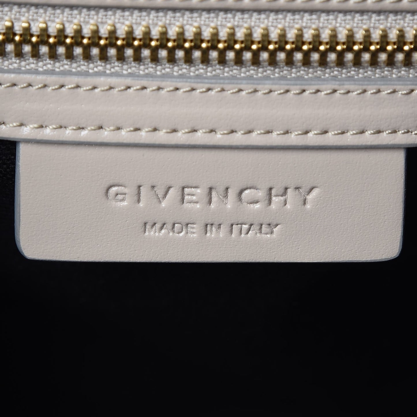 Shiny Lord Calfskin Small Antigona Sand