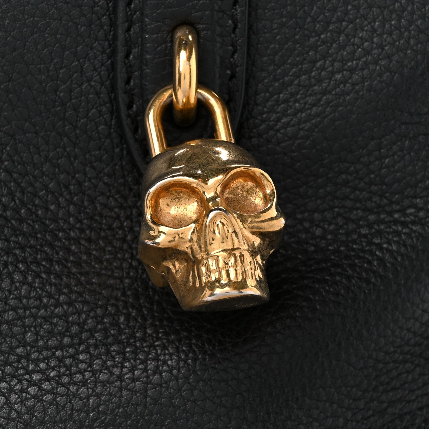 Alexander McQueen Pebbled Calfskin Small Skull Padlock Zip Around Tote Black 10 of 14