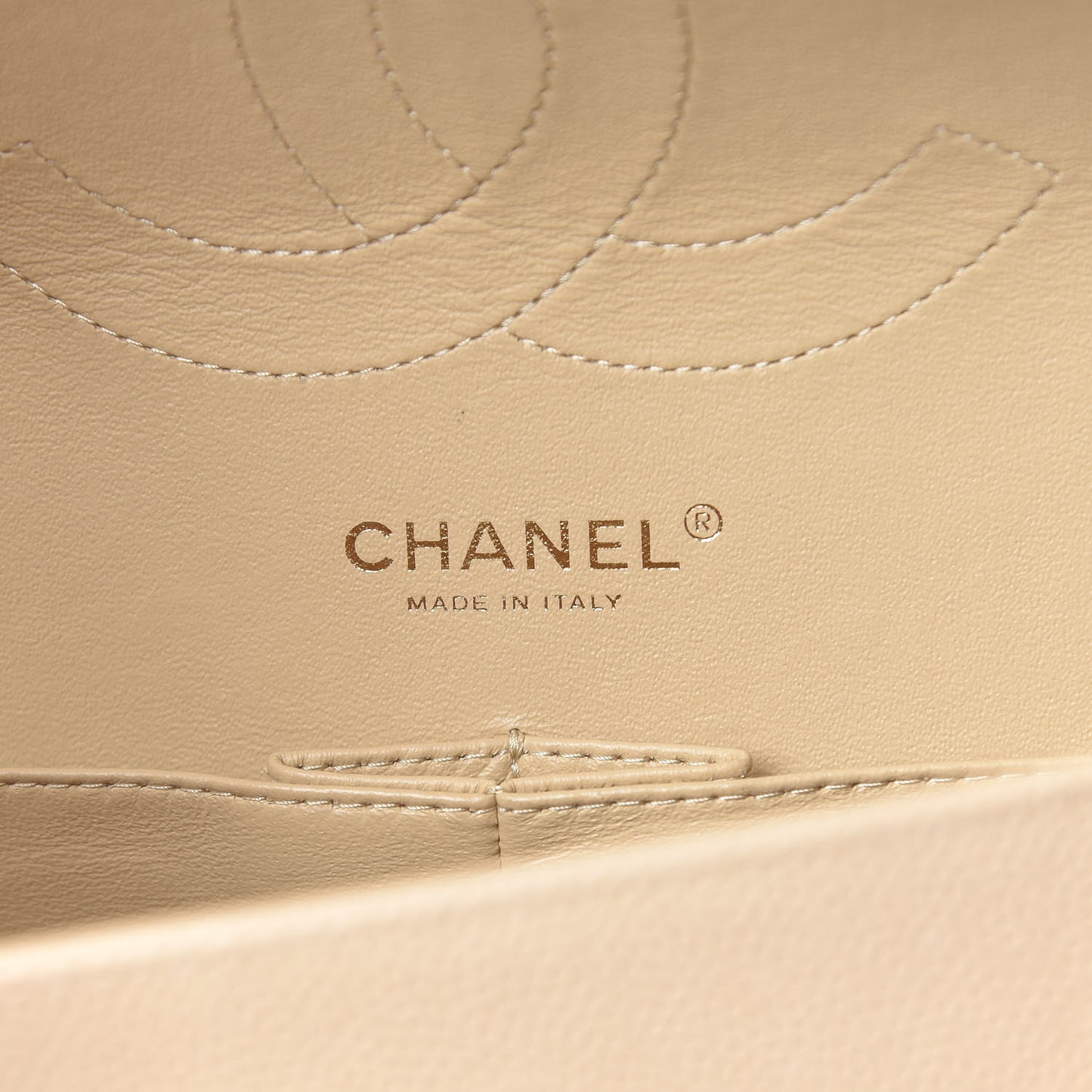 Caviar Quilted Jumbo Double Flap Beige Clair