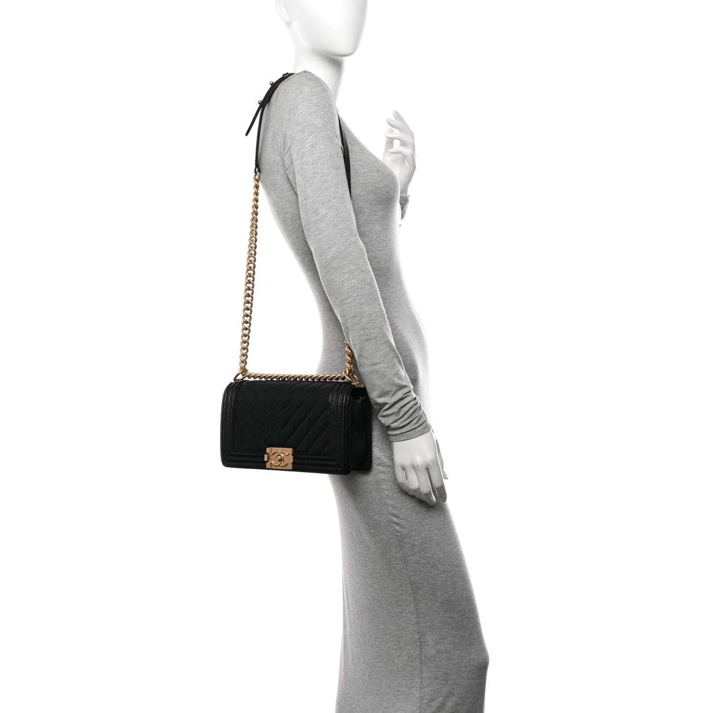 Caviar Chevron Quilted Medium Boy Flap Black