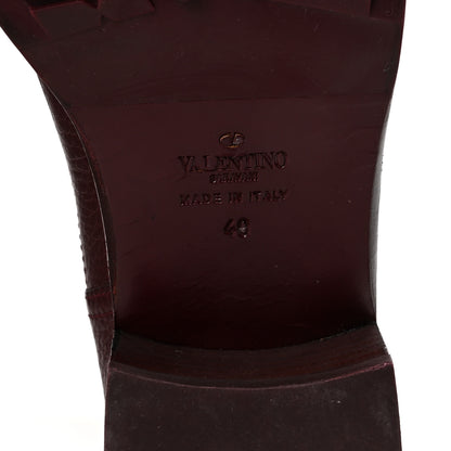 Valentino Garavani Pebbled Calfskin Rockstud Biker Boots 40 Rubin 7 of 9