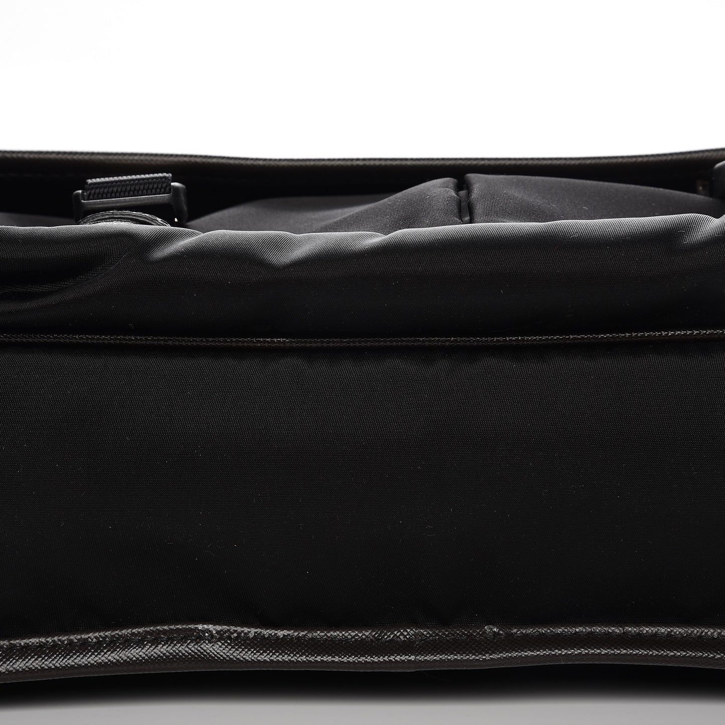 Tessuto Nylon Saffiano Logo Messenger Bag Black