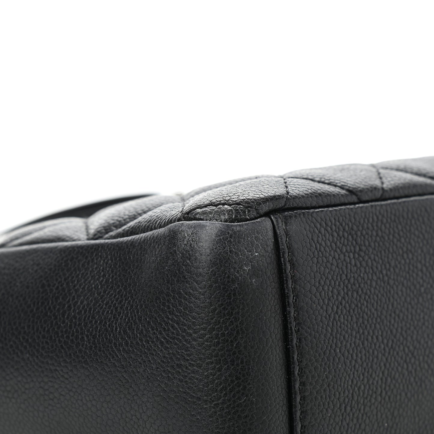 Caviar Quilted Petit Shopping Tote PST Black