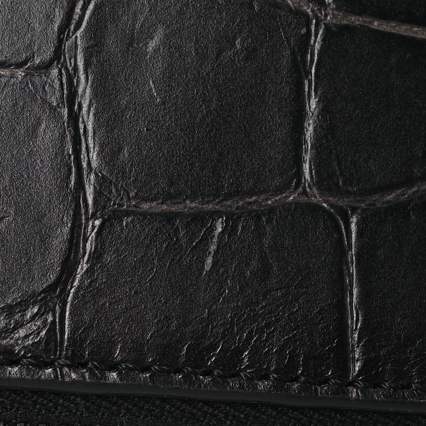 Calfskin Crocodile Embossed Knuckle Flat Zip Clutch Black
