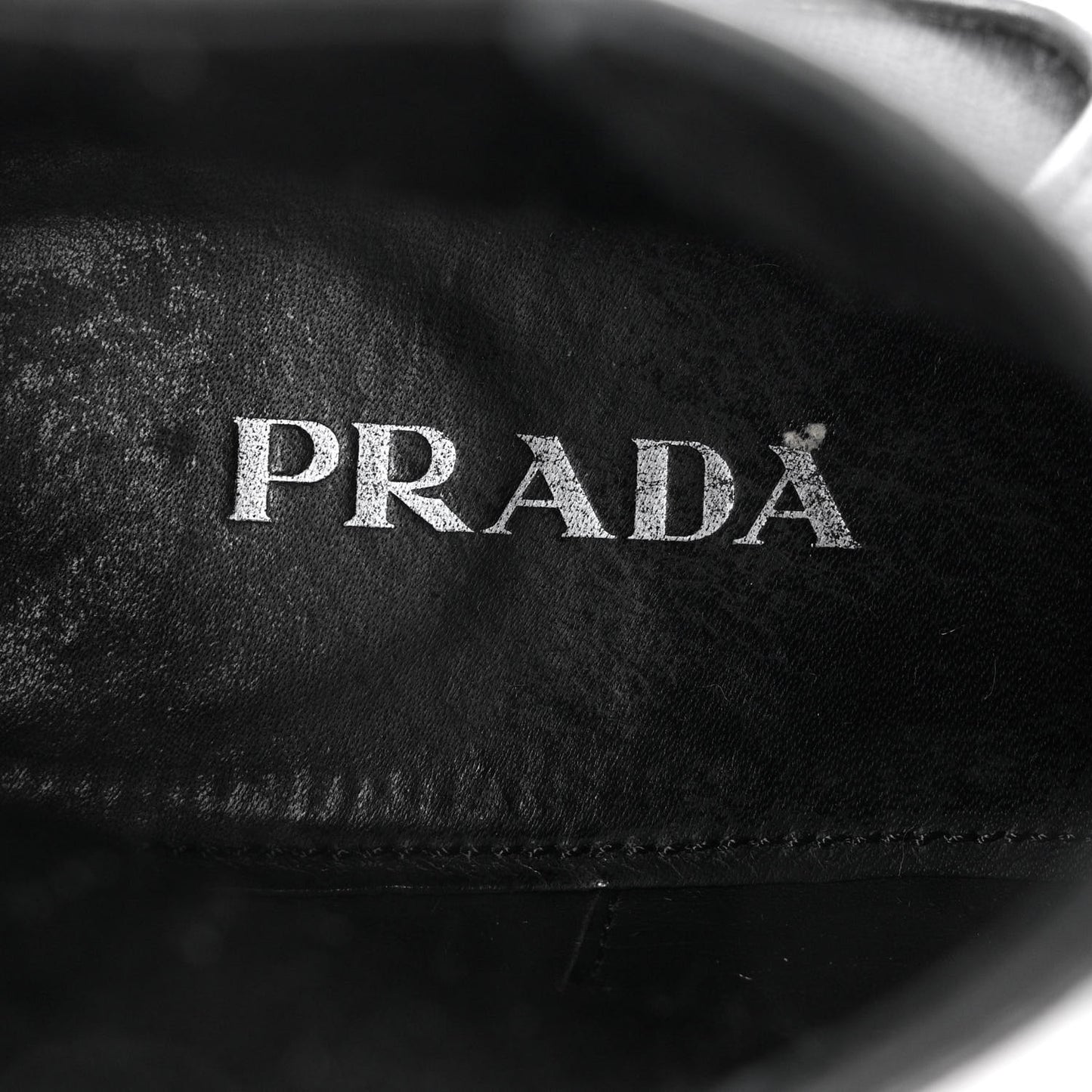 Vitello Montana Lug Sole Chelsea 55mm Boots 40 Black