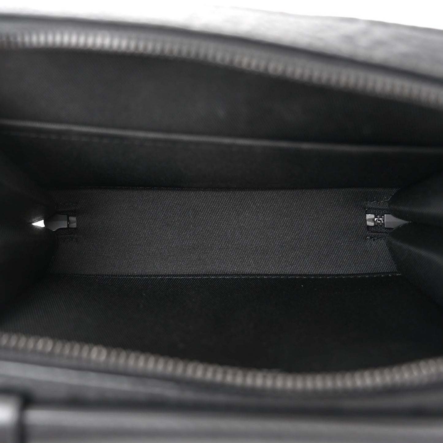 Taurillon Monogram Soft Trunk Black