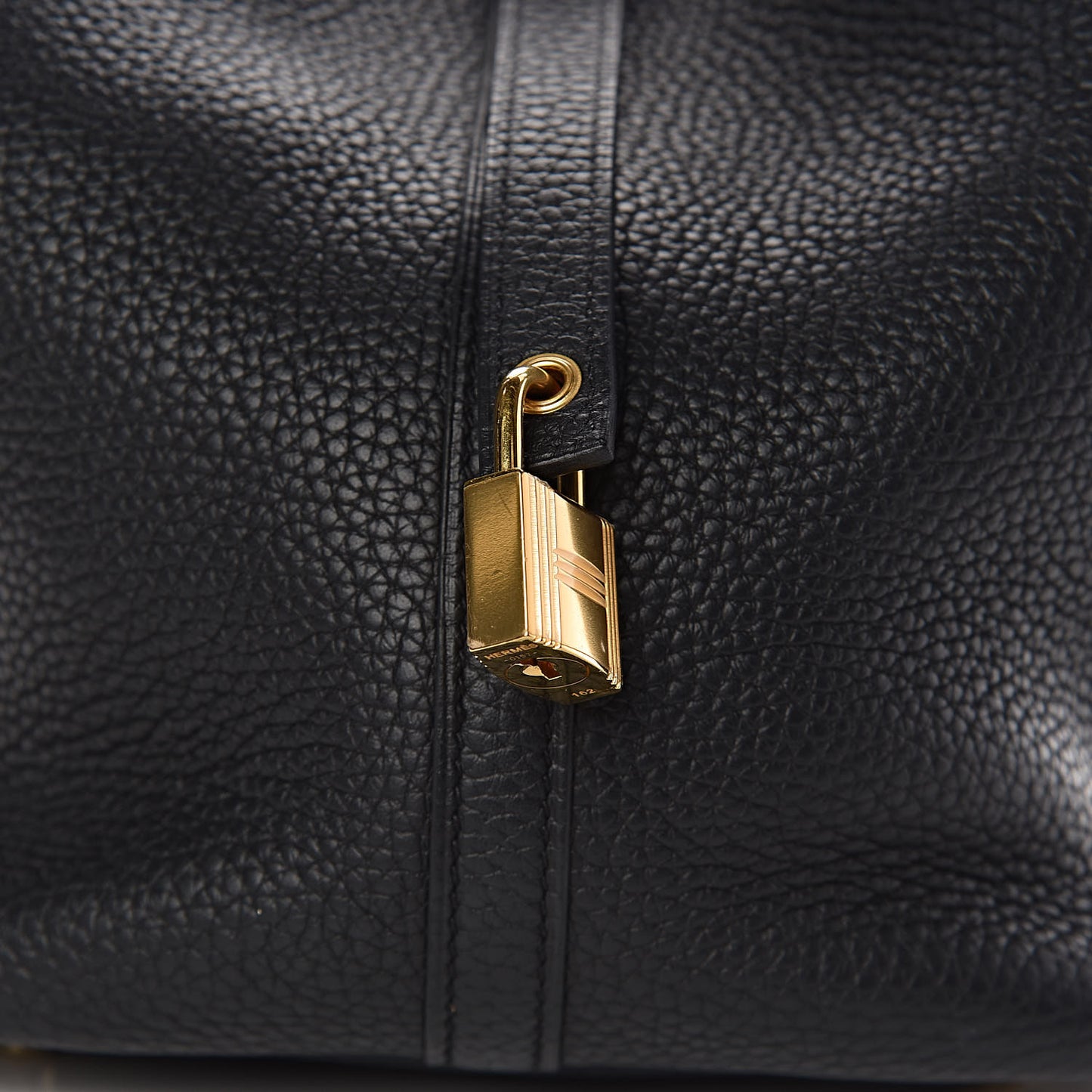 Taurillon Clemence Picotin Lock 22 MM Black