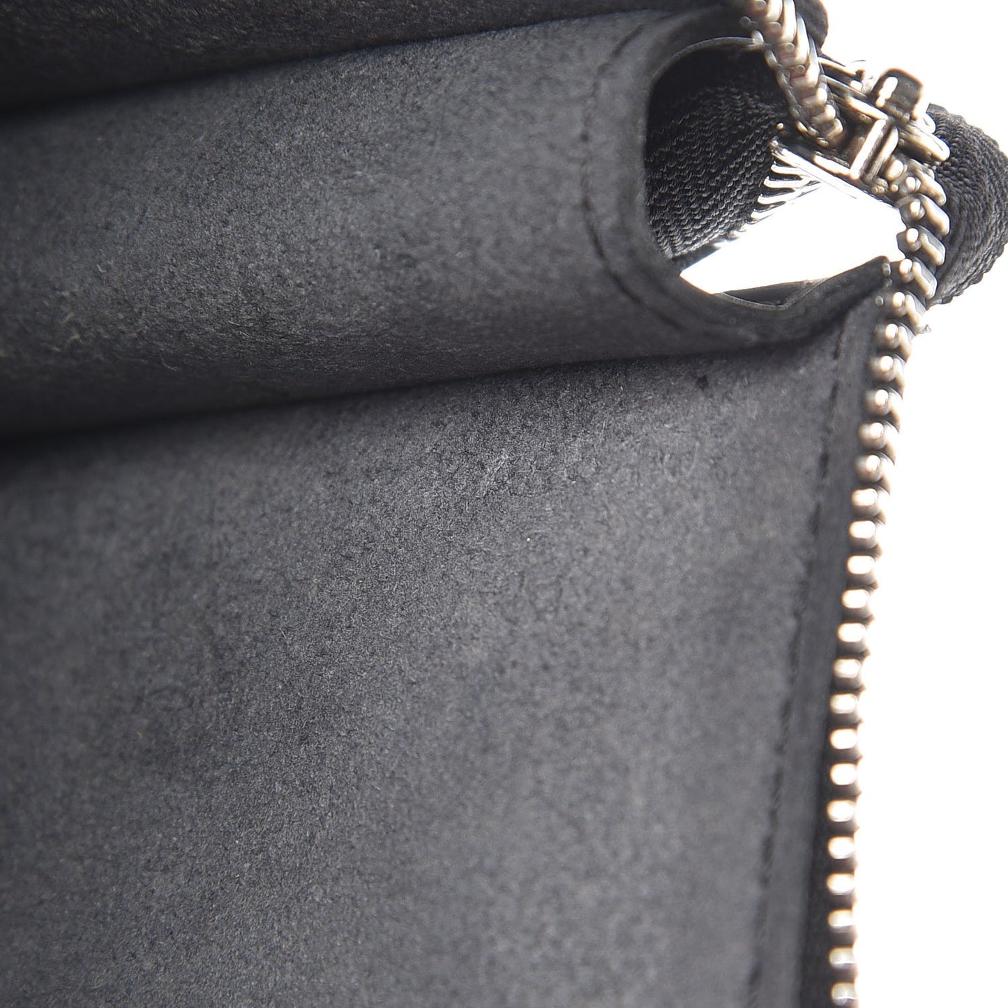 Epi Pochette Accessories 24 Black