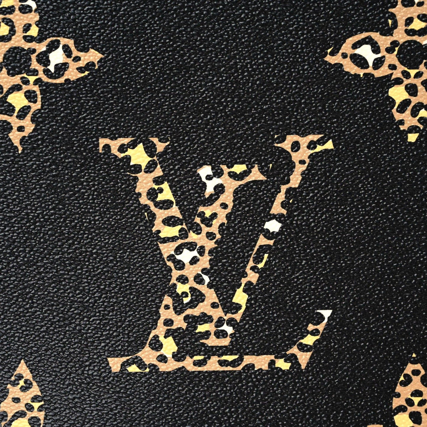 Monogram Giant Jungle Onthego GM Black