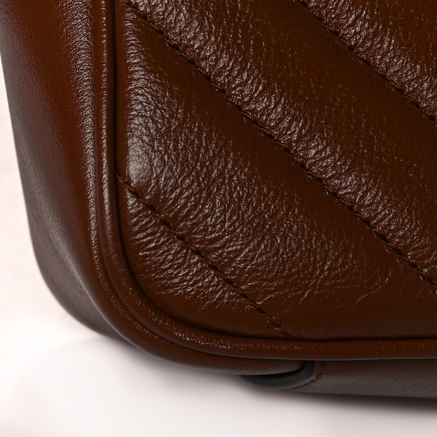 Azalea Calfskin Matelasse Diagonal Small GG Marmont Shoulder Bag Cuir