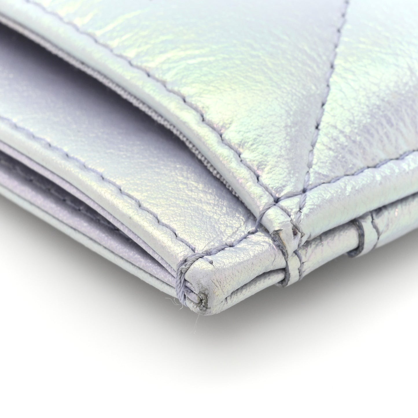 Iridescent Calfskin Quilted Chanel 19 Card Holder Light Purple