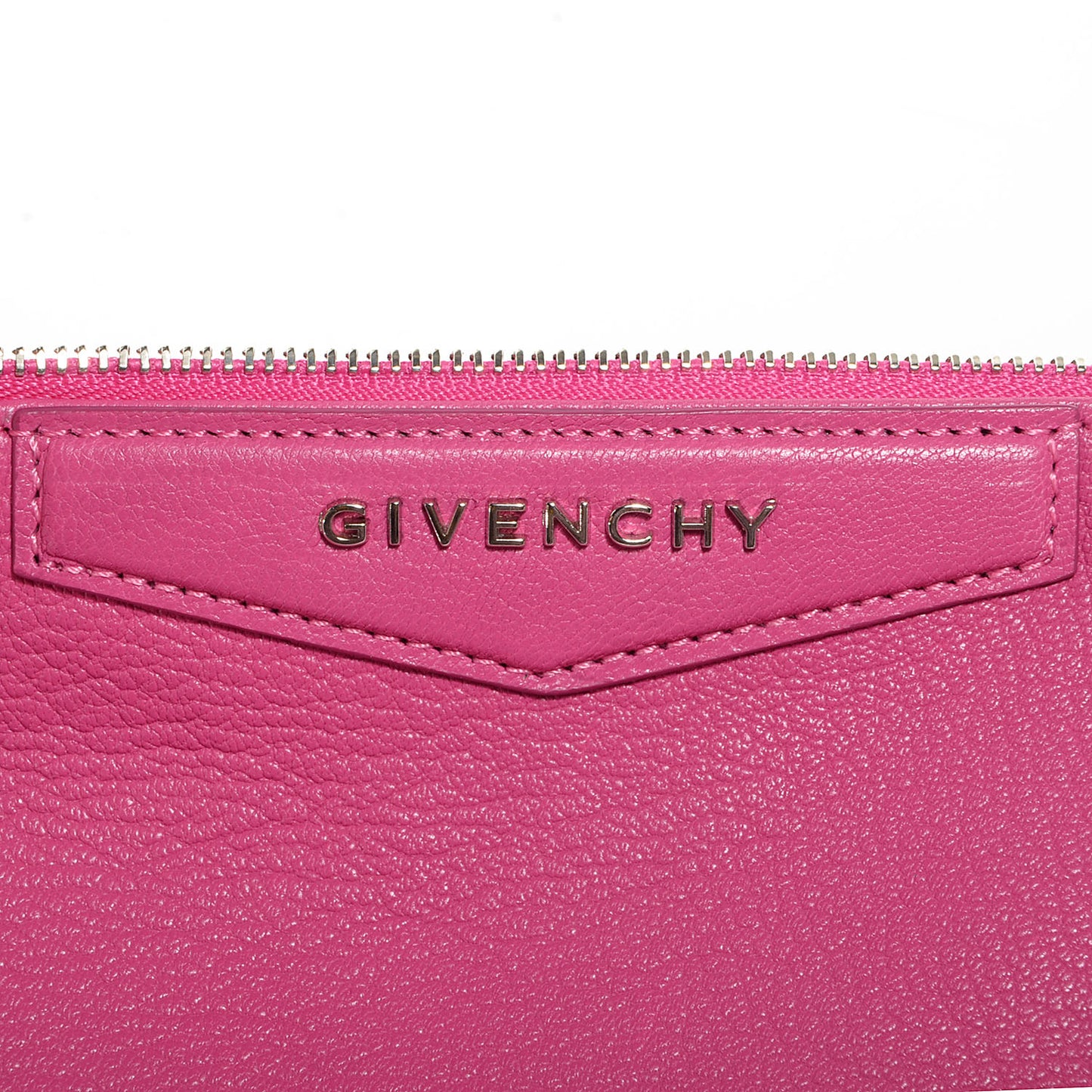 Sugar Goatskin Medium Antigona Pouch Fushia