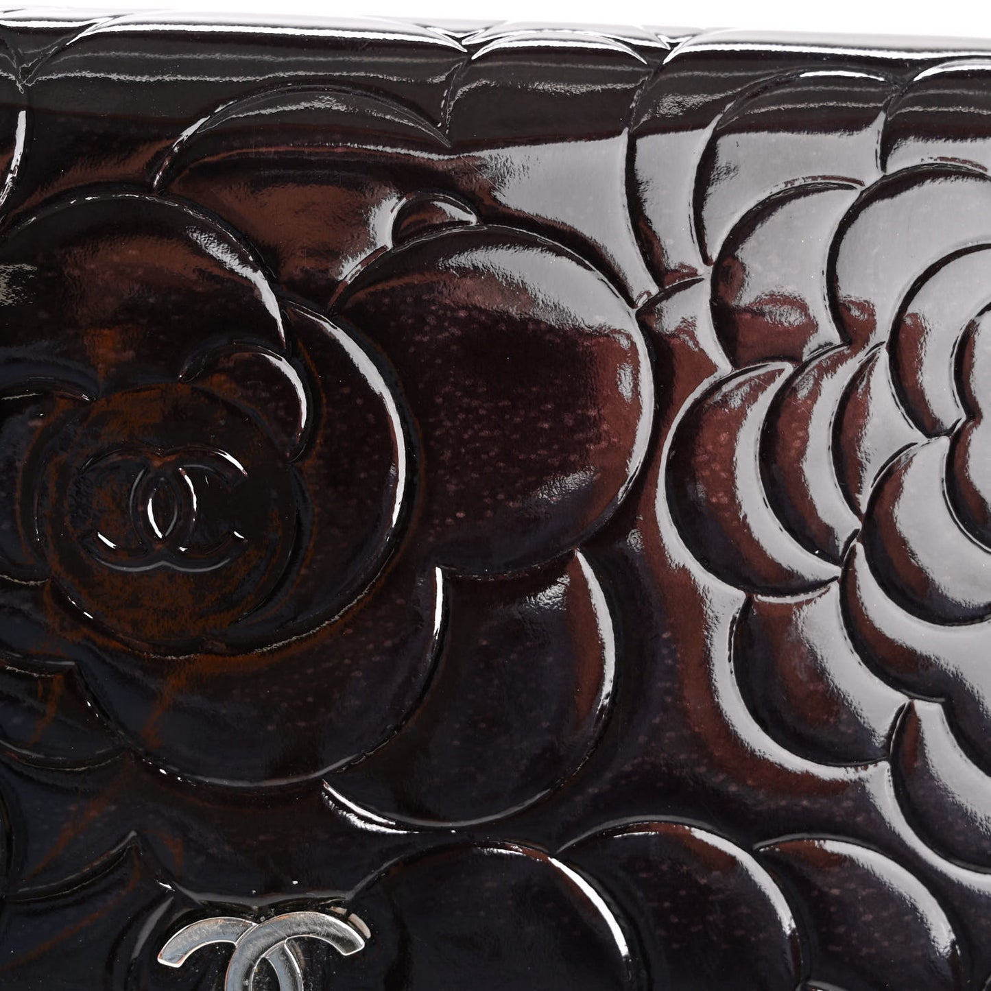 Patent Camellia Embossed Yen Wallet Black