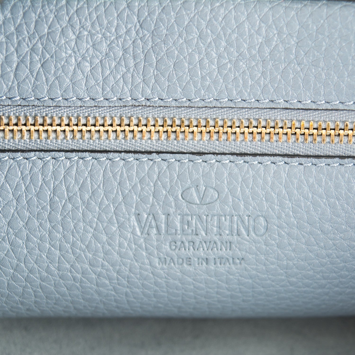 Valentino Garavani Pebbled Calfskin Small Rockstud Flip-Lock Messenger Bag Grey 6 of 8