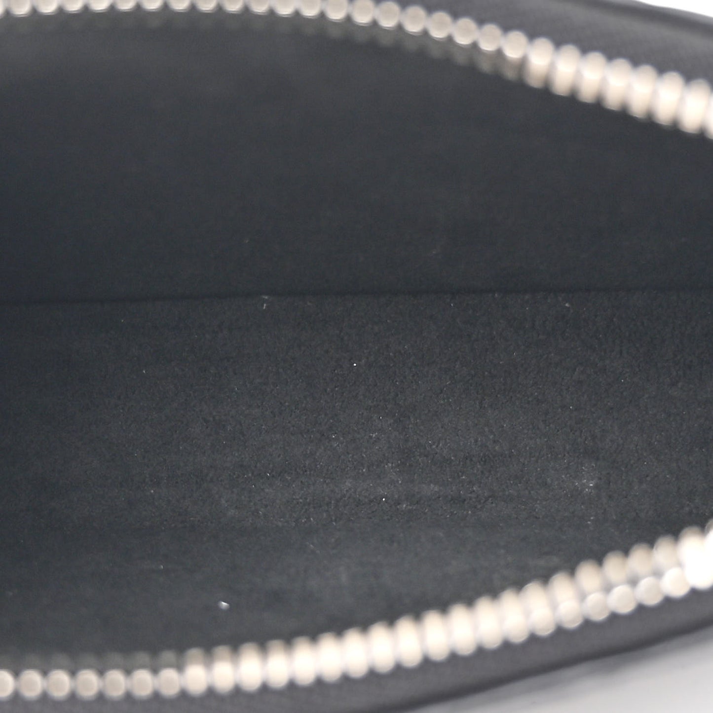 Epi Easy Pouch On Strap Black