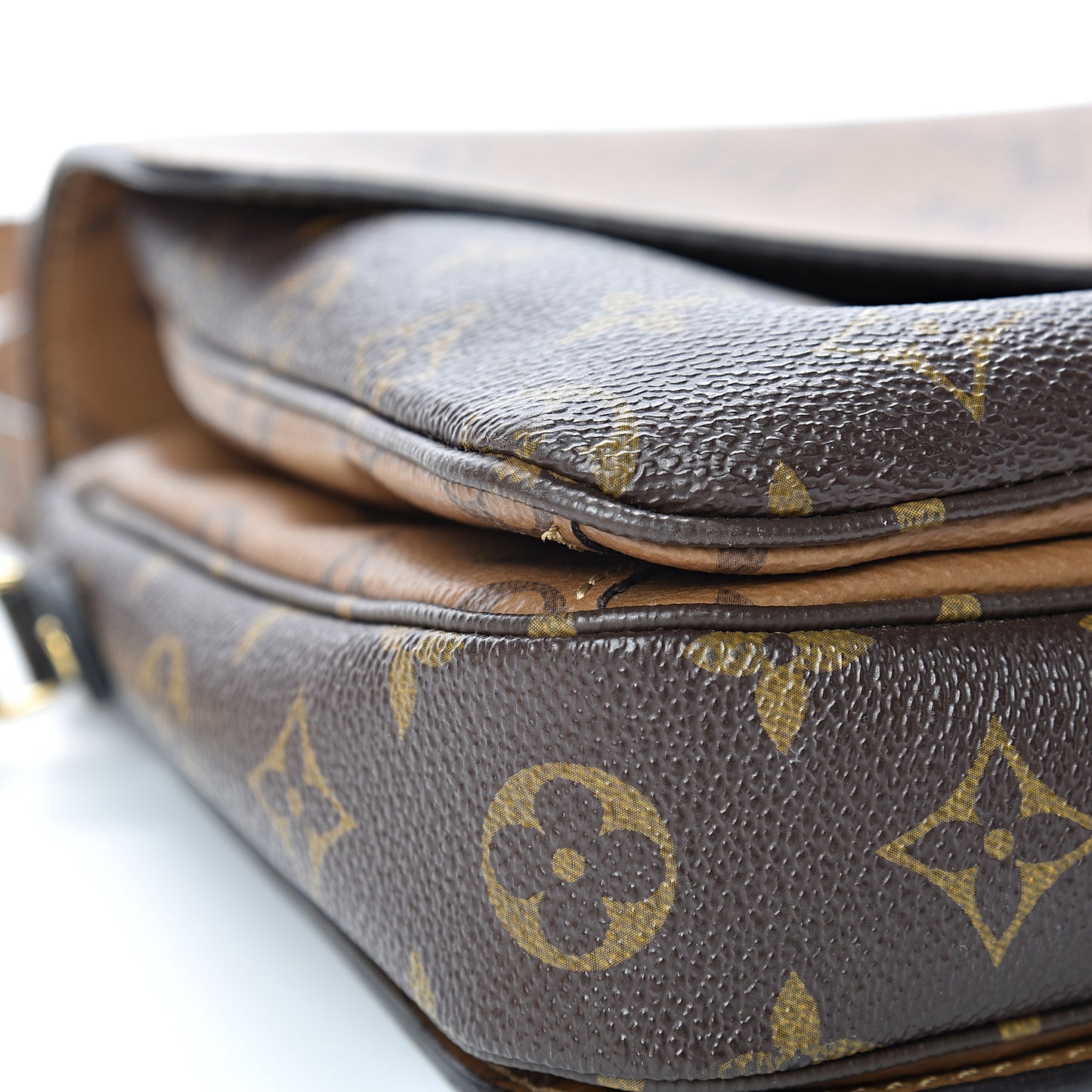Reverse Monogram Pochette Metis