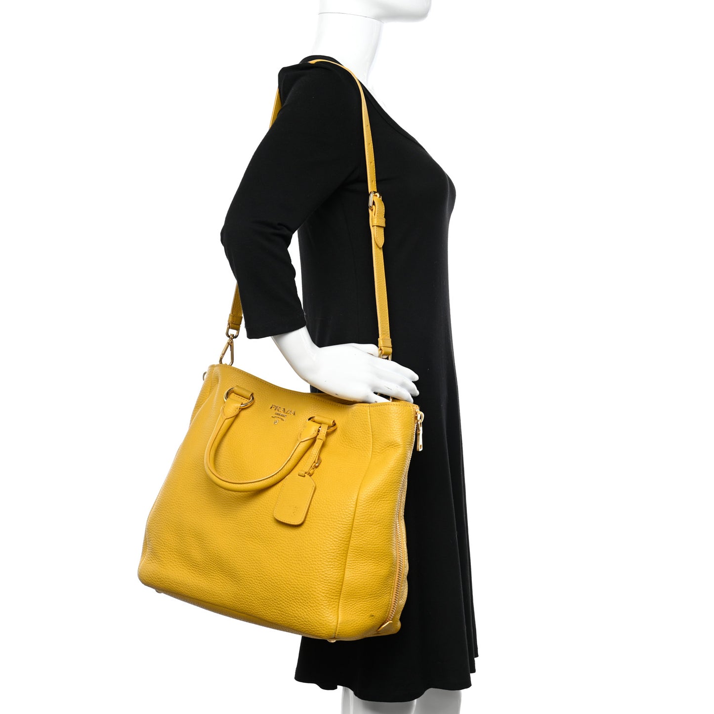 Vitello Daino Side Zip Tote Mimosa