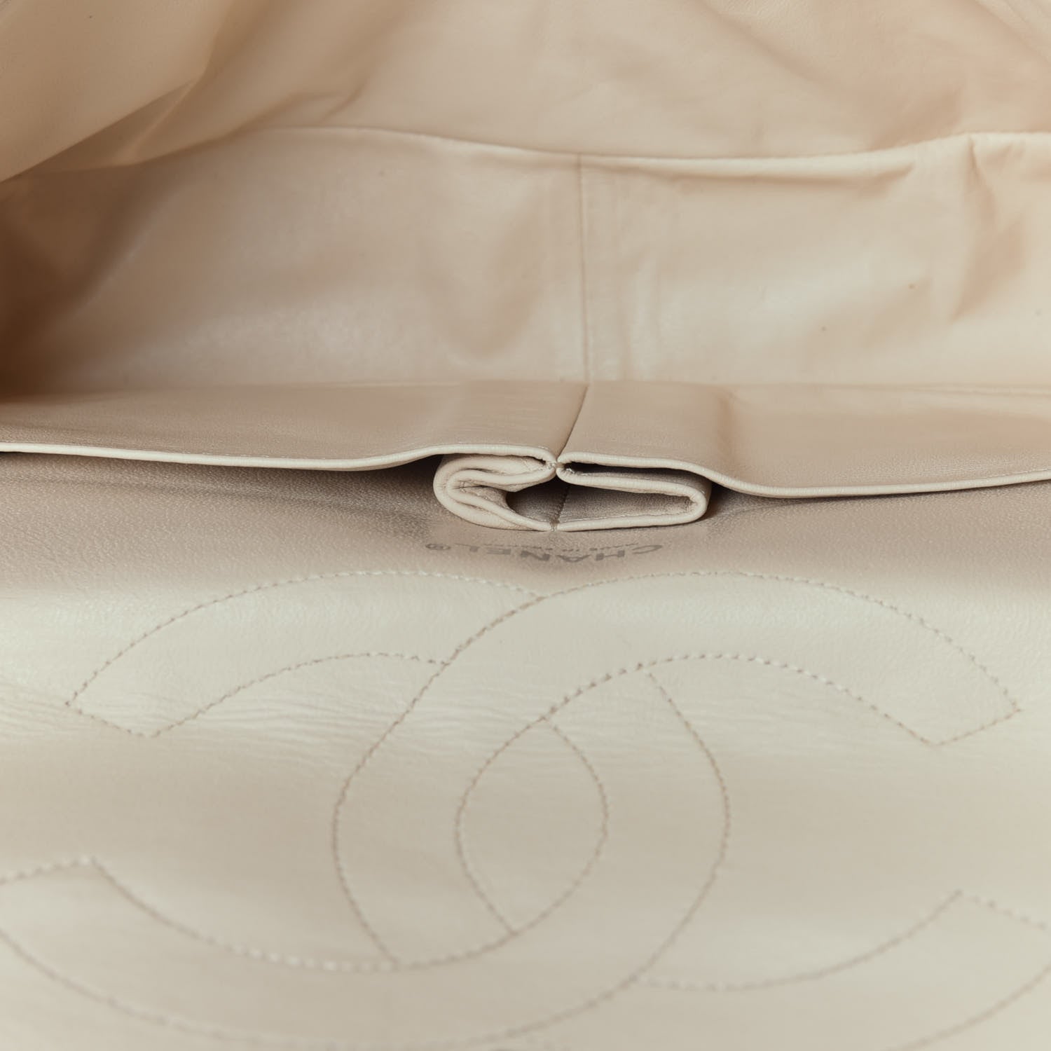 Chanel Aged Calfskin Quilted 2.55 Reissue 227 Flap Light Beige 5 of 10