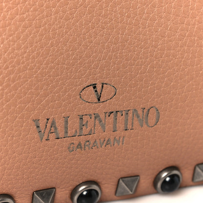 Valentino Garavani Grained Calfskin Onyx Medium Guitar Strap Rockstud Rolling Flap Saddle Bag Soft Noisette 8 of 11