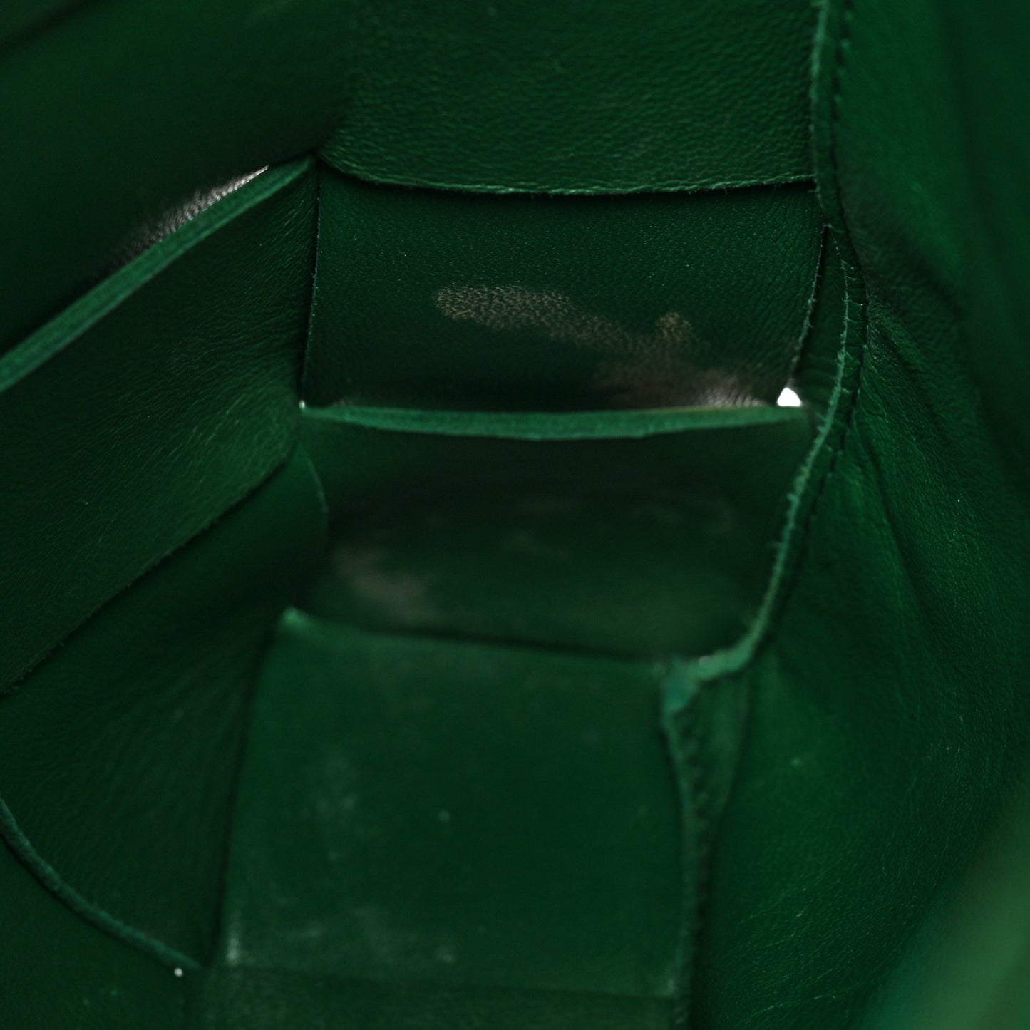 Lambskin Maxi Intrecciato Cassette Messenger Racing Green