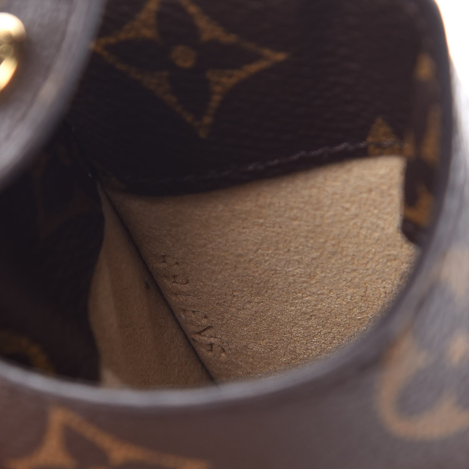 Louis Vuitton Monogram Sunglasses Case MM 6 of 7