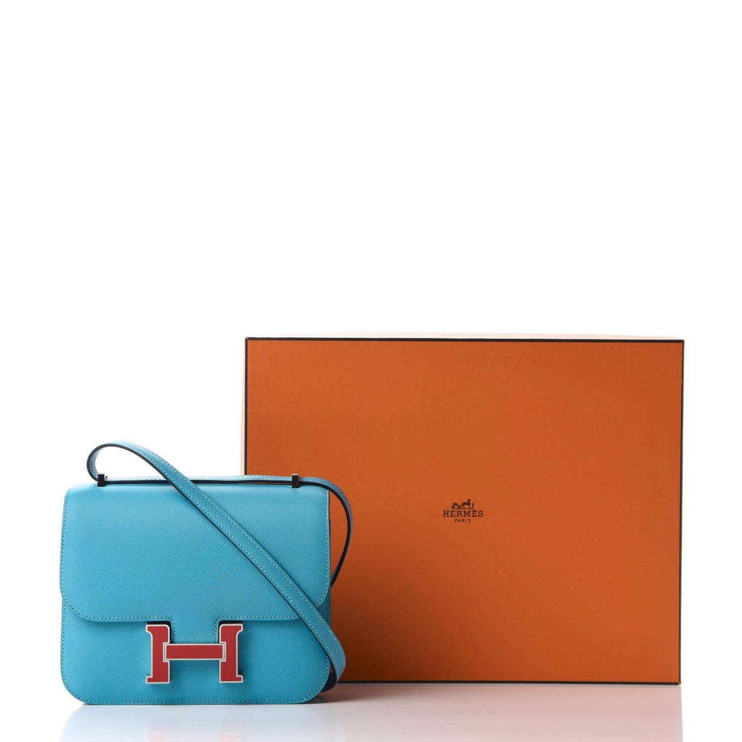 Epsom Constance 18 Bleu Du Nord Rouge De Coeur