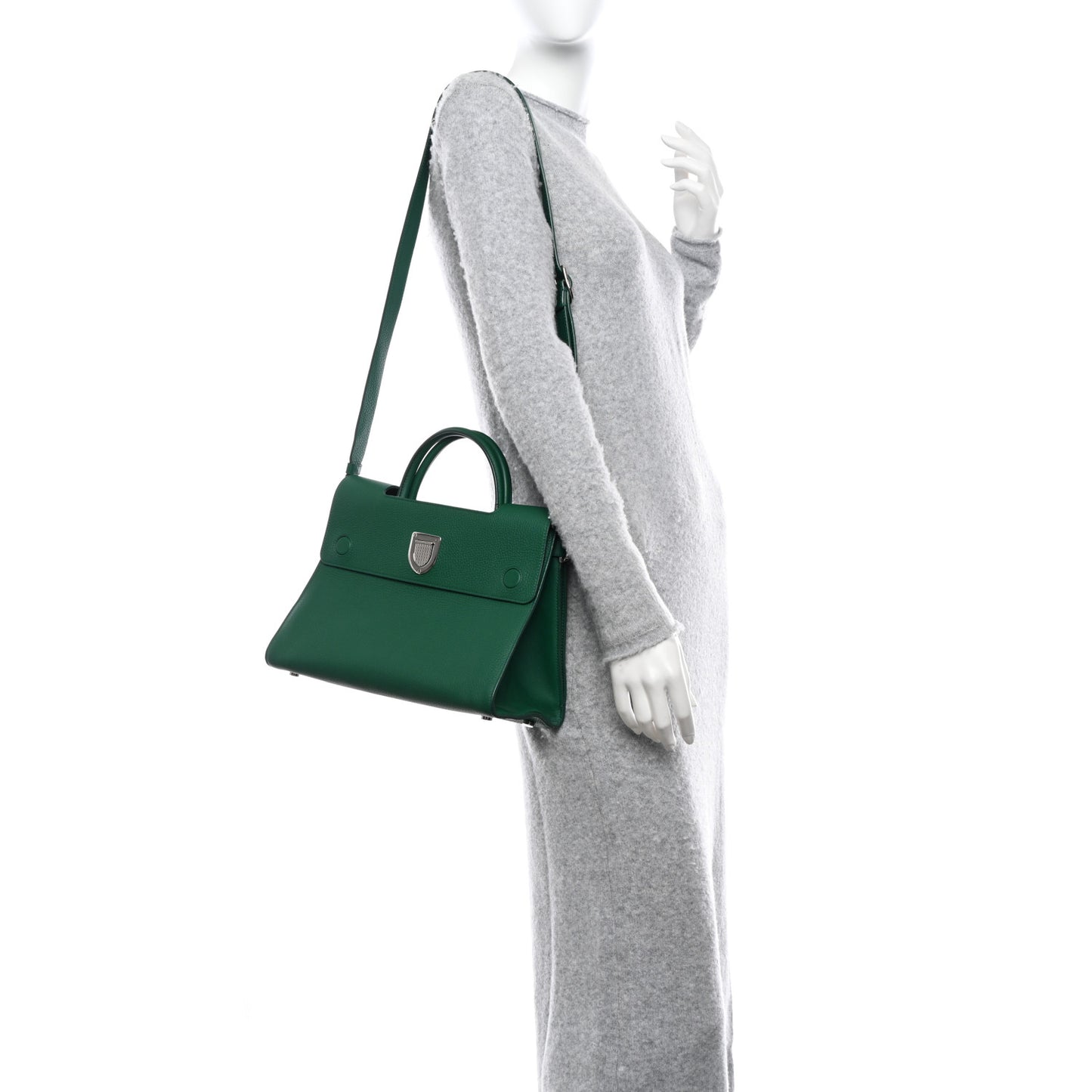 Grained Calfskin Diorever Flap Green