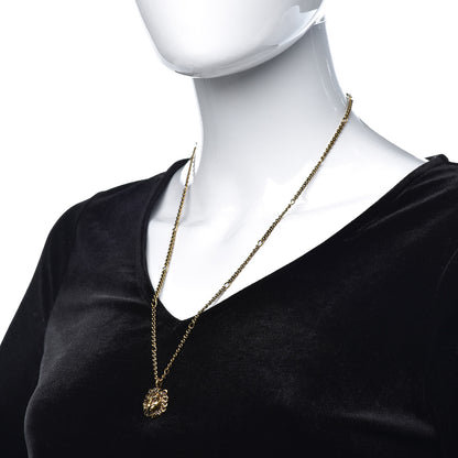Gucci Metal Lion Head Necklace Gold 2 of 7