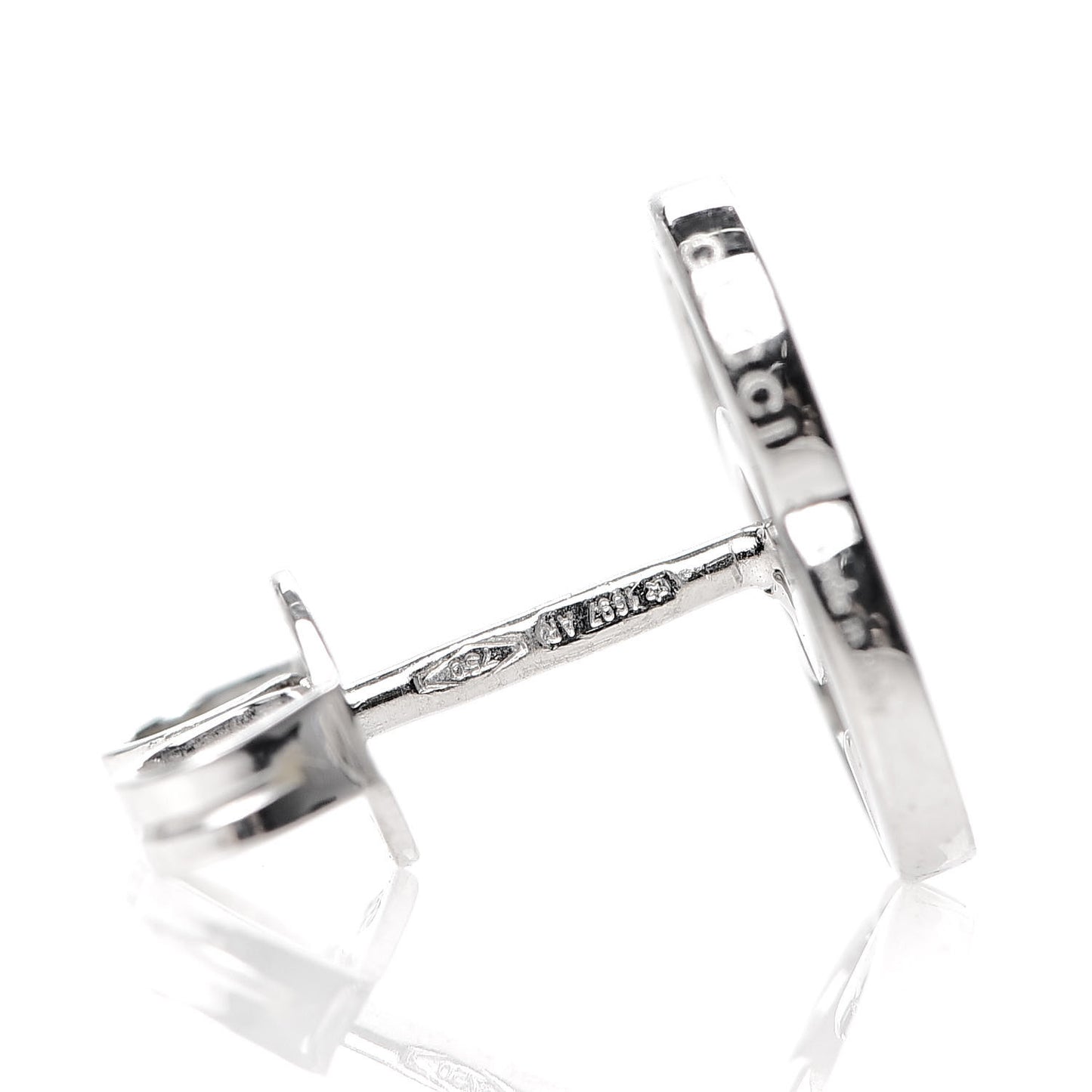 18K White Gold GG Tissue Stud Earrings