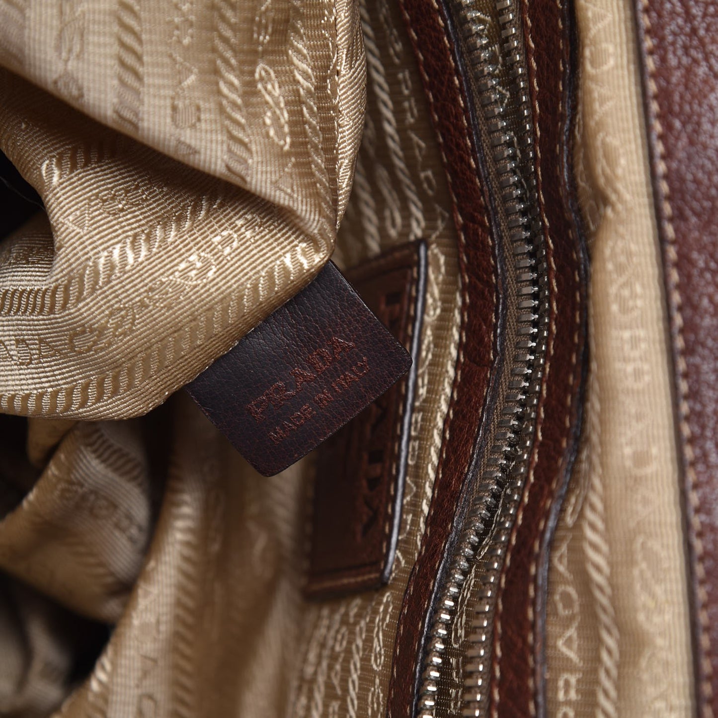 Jacquard Logo Frame Brown