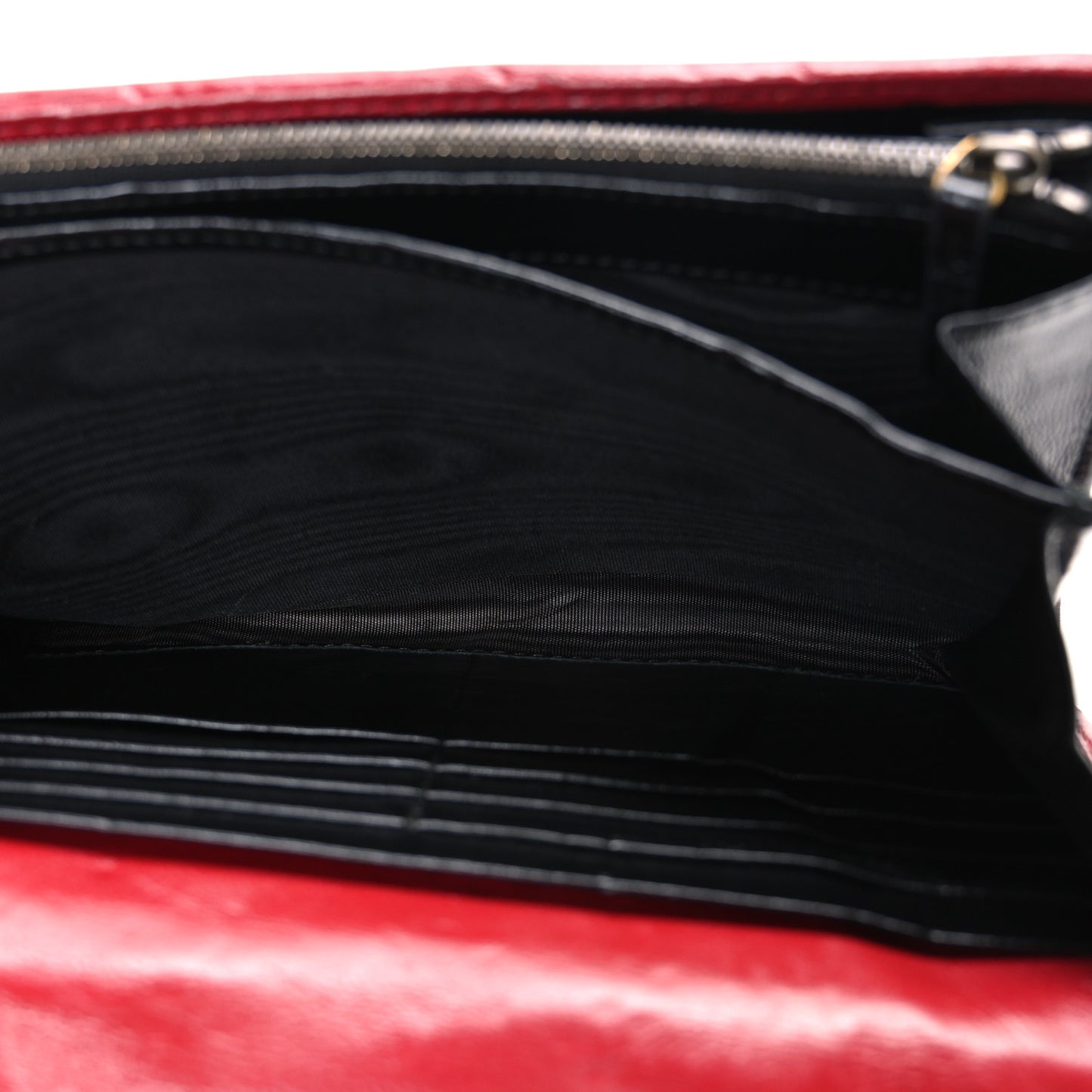Vintage Effect Calfskin Matelasse Diagonal Torchon GG Marmont Chain Wallet Black Romantic Cherry