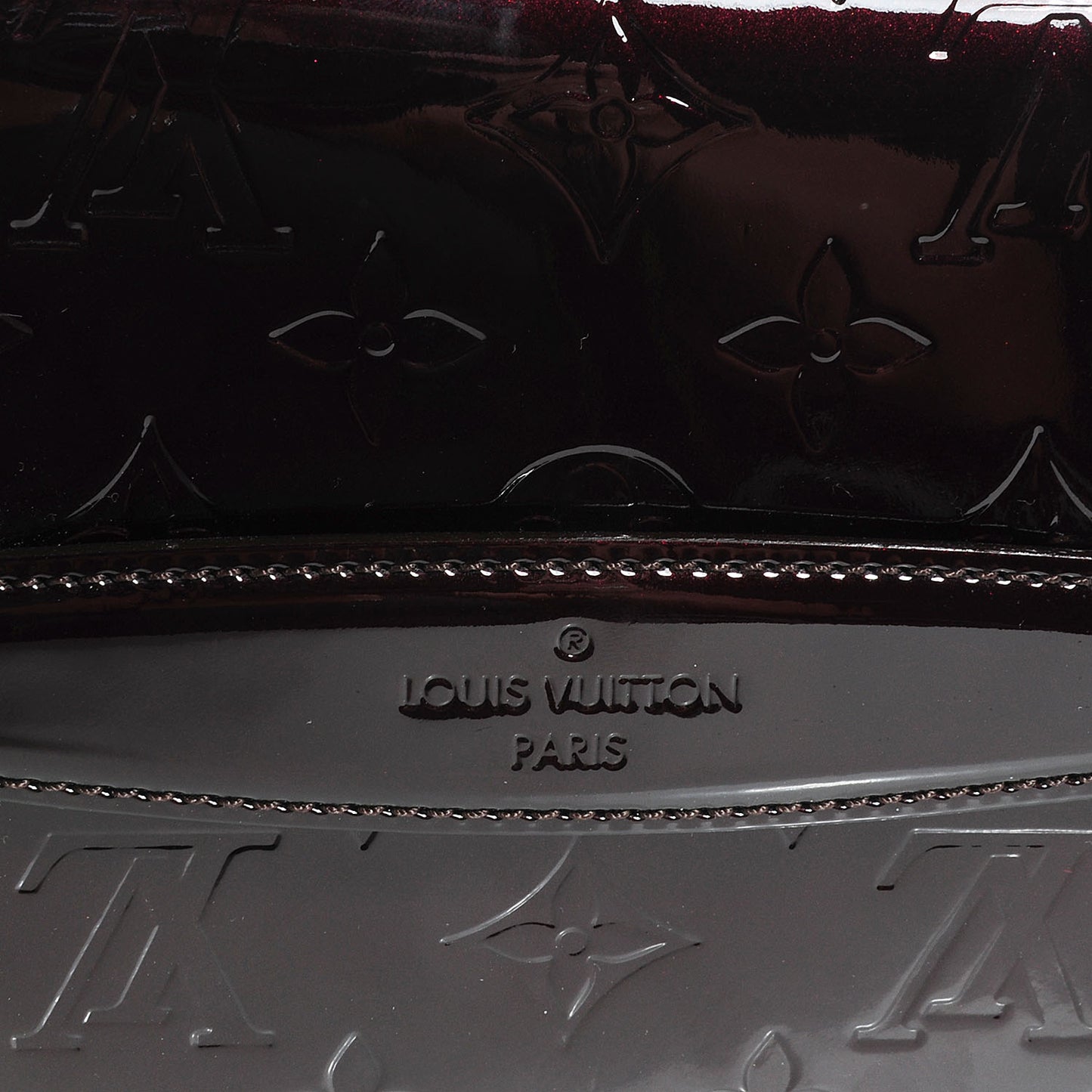 Vernis Robertson Clutch Amarante