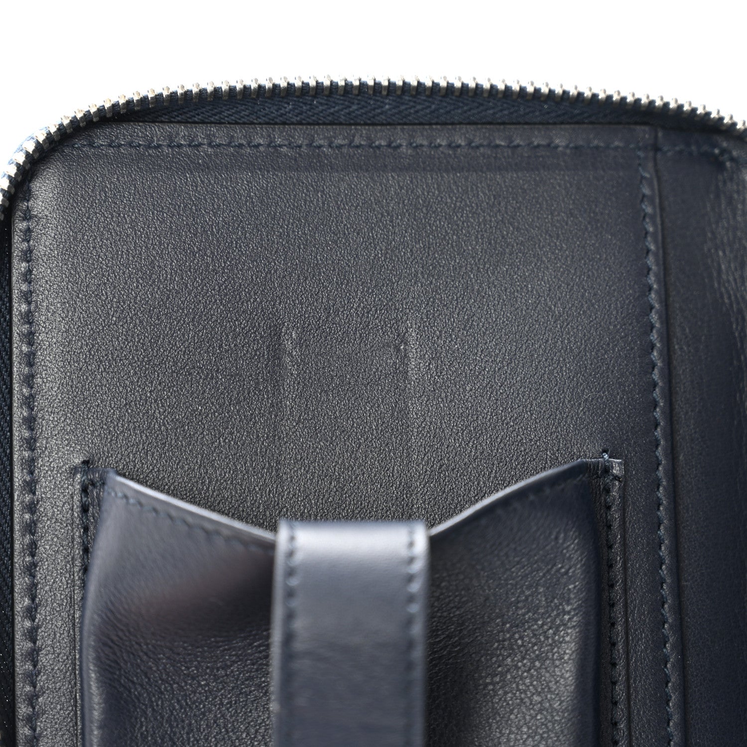 Gucci Microguccissima Zip Around Top Handle Travel Wallet Navy 14 of 14