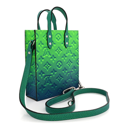 Louis Vuitton Taurillon Illusion Sac Plat XS Bleu Vert 3 of 9