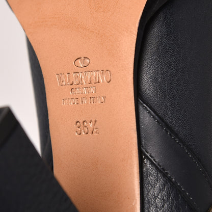 Valentino Garavani Pebbled Calfskin Rockstud Double Buckle 100mm Block Heel Ankle Boots 36.5 Grey 9 of 11