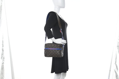 Louis Vuitton Monogram Outdoor Messenger PM 2 of 9