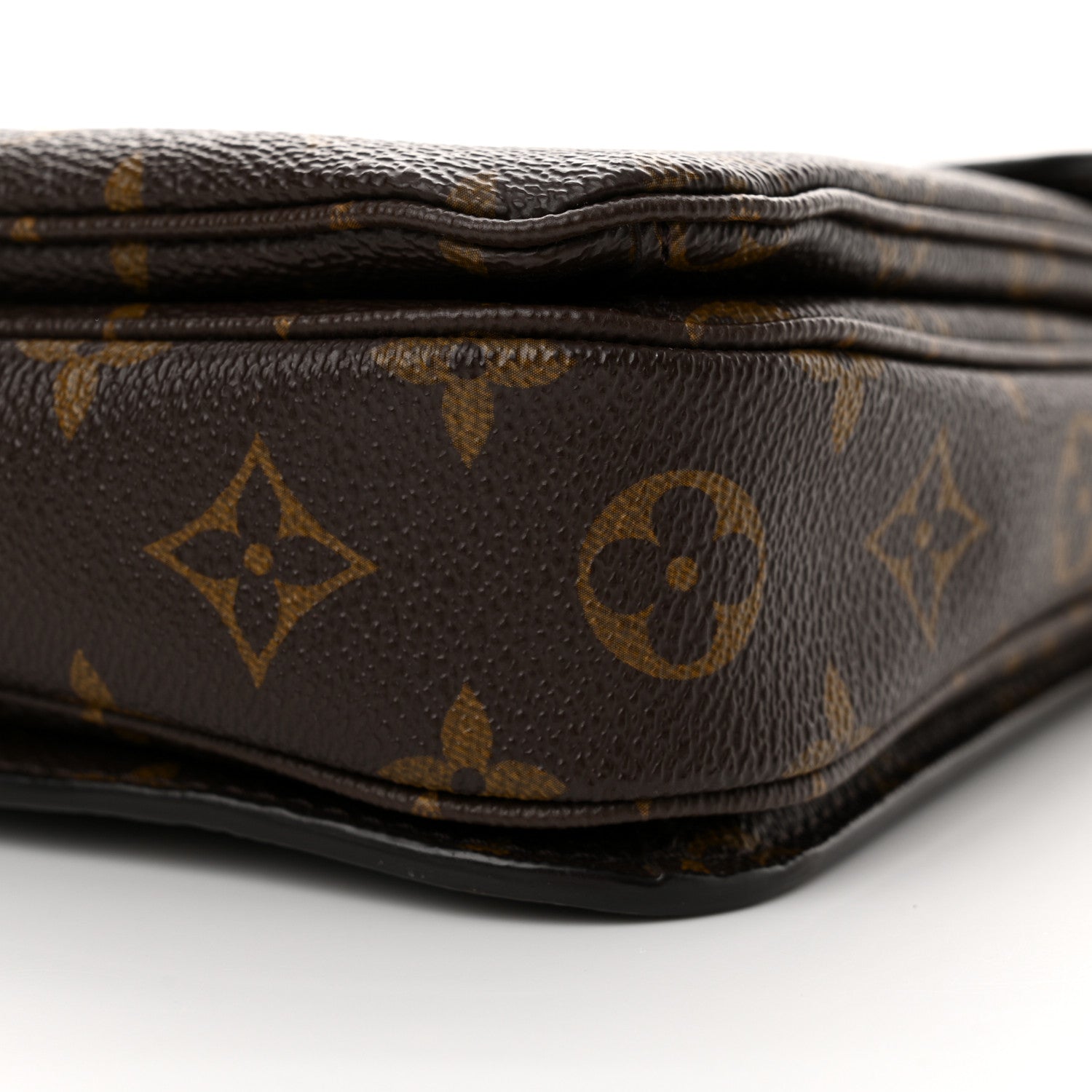 Louis Vuitton Monogram Pochette Metis 10 of 15