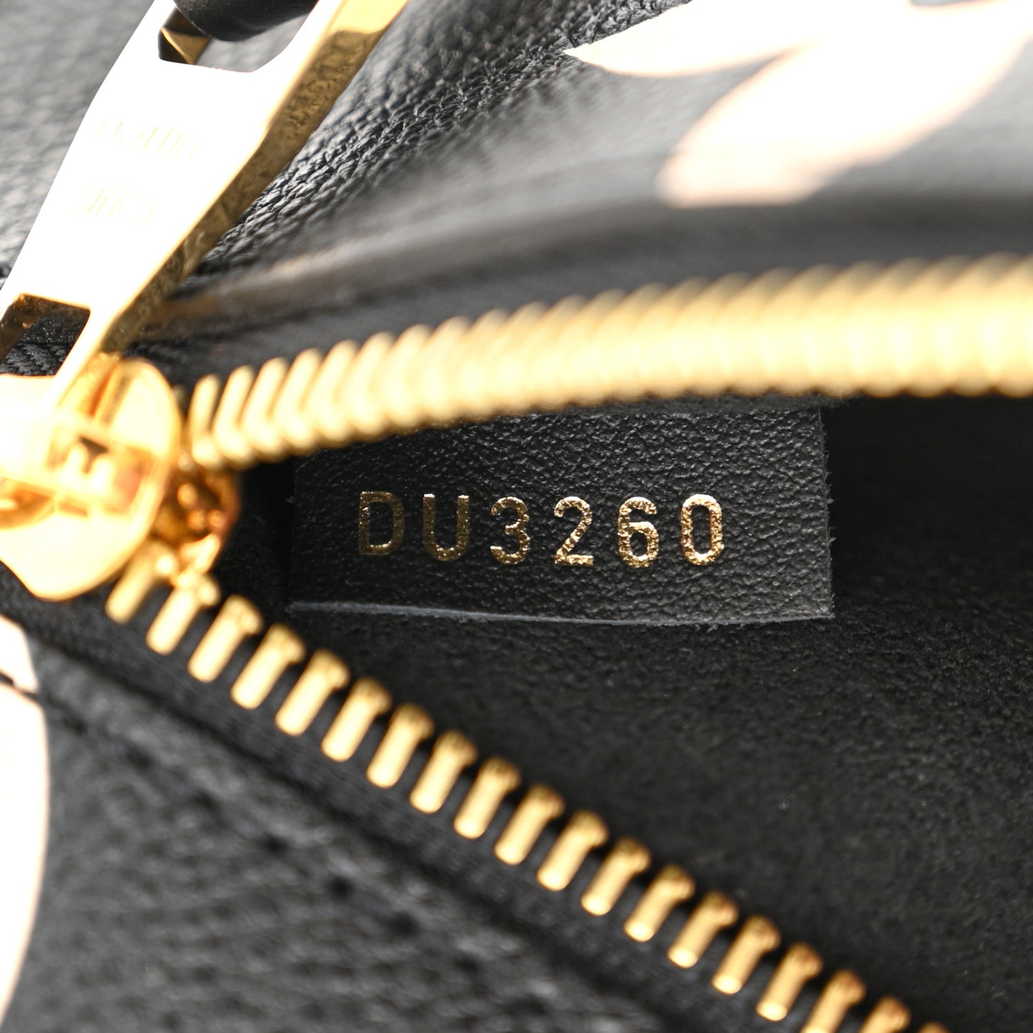 Empreinte Monogram Giant Crafty Pochette Metis Black Creme