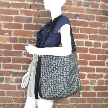 Christian Dior Monogram Messenger 3 of 12