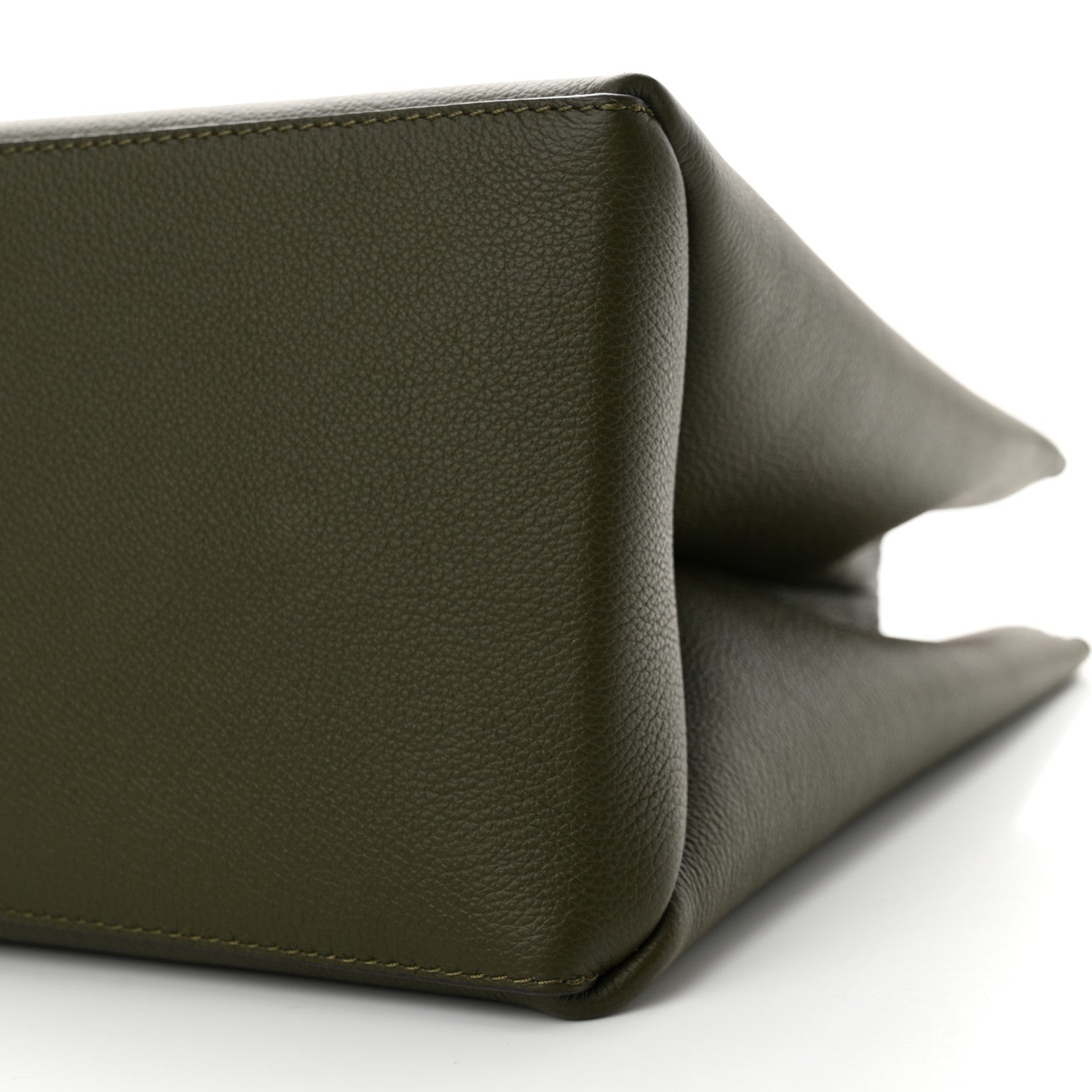 Louis Vuitton Grained Calfskin Lockme Shopper Kaki 9 of 9
