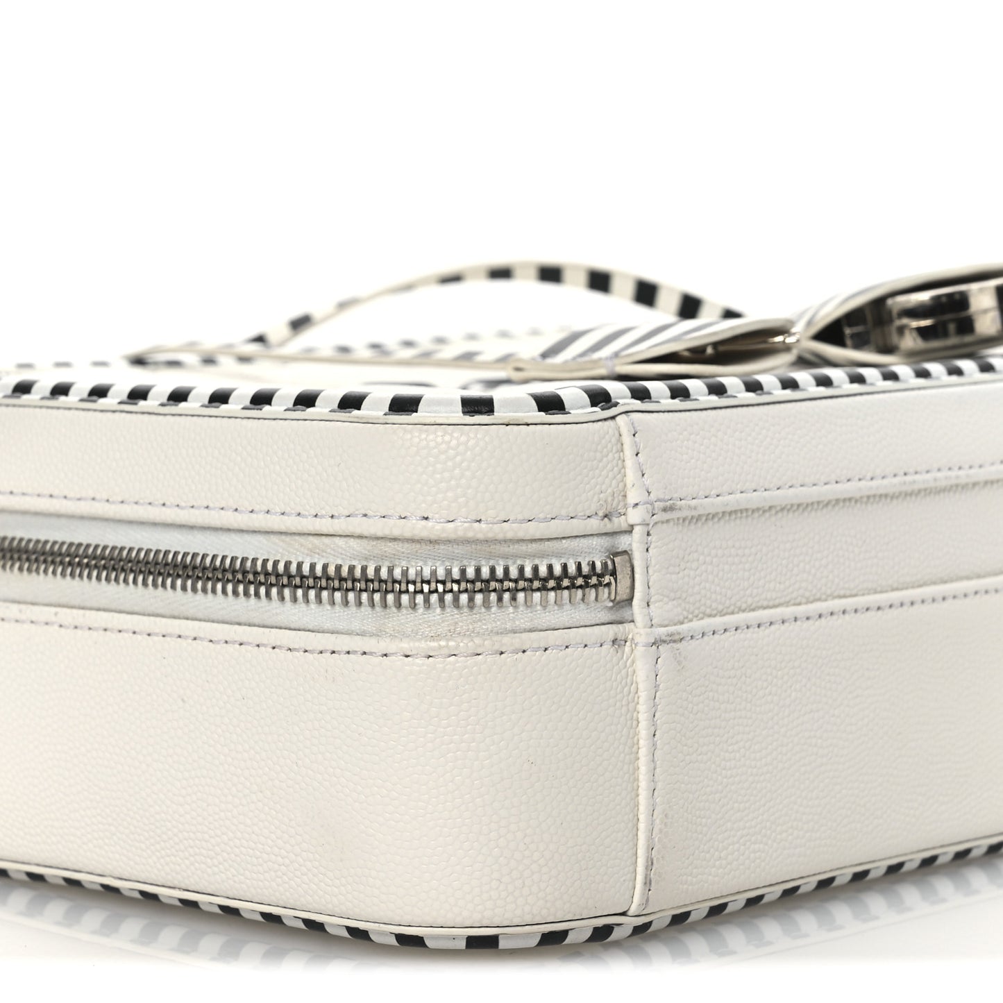 Caviar Quilted Striped Medium CC Filigree Vanity Case White Black
